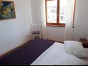 Apartmaji Dioniza - 150 m from beach: A1(2+2), A2(3), A3(2+2) Jelsa - Otok Hvar  - Apartma - A1(2+2): spalnica