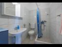 Apartmaji Perka - peaceful and quiet: A2(2+2) Vrboska - Otok Hvar  - Apartma - A2(2+2): kopalnica s straniščem