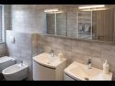 Apartmaji Roma - with terrace : A1(4) Fažana - Istra  - Apartma - A1(4): kopalnica s straniščem