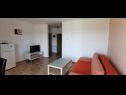 Apartmaji Gorgi - garden view: A2(2), A3(2), A4(2), A5(2), A6(2) Ližnjan - Istra  - Apartma - A4(2): dnevna soba
