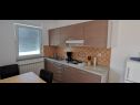 Apartmaji Gorgi - garden view: A2(2), A3(2), A4(2), A5(2), A6(2) Ližnjan - Istra  - Apartma - A4(2): kuhinja in jedilnica
