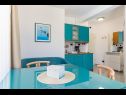 Apartmaji Fimi- with swimming pool A1 Blue(2), A2 Green(3), A3 BW(4) Medulin - Istra  - Apartma - A1 Blue(2): kuhinja in jedilnica
