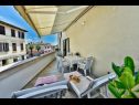 Apartmaji Ariana - central & comfy: A1(4) Poreč - Istra  - pogled s terase