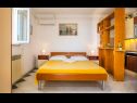 Apartmaji in sobe Gracia - with great view: SA1(2), SA2(2) Rabac - Istra  - Studio apartma - SA2(2): spalnica