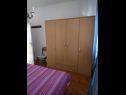 Apartmaji Eli - 50m from the sea: A3(4) Umag - Istra  - Apartma - A3(4): spalnica