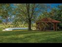  Villa Monte - luxurious retreat: H(12+4) Plaški - Kontinentalna Hrvaška - Hrvaška  - dvorišče