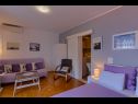 Apartmaji Vedro - 50 m from sea: 1- Red(4+1), 2 - Purple(2+1), 3 - Blue(2), 4 - Green(2+2) Korčula - Otok Korčula  - Apartma - 2 - Purple(2+1): interijer