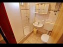 Apartmaji Relax - 50 m from sea: A1(2+2) Lumbarda - Otok Korčula  - Apartma - A1(2+2): kopalnica s straniščem