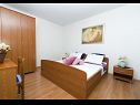 Apartmaji Dijana - 20m from the sea A1 Antica(4+1), A2 Diana(2+1), A3 Mirela(2+1) Prigradica - Otok Korčula  - Apartma - A2 Diana(2+1): spalnica