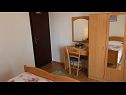 Apartmaji True SA1(2), A2(6) Malinska - Otok Krk  - Apartma - A2(6): spalnica