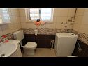 Apartmaji Duda A1(2+2), A2(2+2) Malinska - Otok Krk  - Apartma - A2(2+2): kopalnica s straniščem