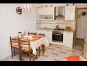 Apartmaji Luka A1(4), A2(4) Vrbnik - Otok Krk  - Apartma - A1(4): kuhinja in jedilnica
