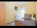 Apartmaji Kostrena - with pool: A1(5), A2(5) Kostrena - Kvarner  - Apartma - A2(5): spalnica