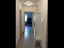 Apartmaji Karmen - modern and comfy: A1(2+1) Rijeka - Kvarner  - Apartma - A1(2+1): hodnik