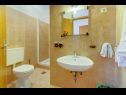 Apartmaji Eli - 100 m from sea: A1(4), A2(2) Mali Lošinj - Otok Lošinj  - Apartma - A1(4): kopalnica s straniščem
