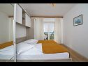 Apartmaji Panorama - terrace with sea view: A1(4) Brela - Riviera Makarska  - Apartma - A1(4): spalnica