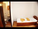 Apartmaji Bale - right at the beach: A1 Plaza(4) Brist - Riviera Makarska  - Apartma - A1 Plaza(4): spalnica