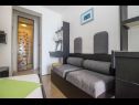 Apartmaji Mira - economy: A1(2+2), SA2(2), SA3(2) Igrane - Riviera Makarska  - Studio apartma - SA2(2): interijer
