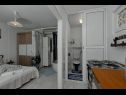 Apartmaji Vlatko - affordable & cosy: SA1(4), SA2(2+2), SA3(2+2) Krvavica - Riviera Makarska  - Studio apartma - SA1(4): kuhinja