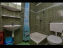 Apartmaji Vlatko - affordable & cosy: SA1(4), SA2(2+2), SA3(2+2) Krvavica - Riviera Makarska  - Studio apartma - SA2(2+2): kopalnica s straniščem
