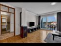Apartmaji Josip - panoramic sea view & parking: A1(4+2) Makarska - Riviera Makarska  - Apartma - A1(4+2): dnevna soba
