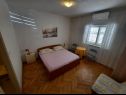 Apartmaji Željko - spacious and affordable A1(6+2), SA2(2), SA3(2), SA4(2+1) Makarska - Riviera Makarska  - Apartma - A1(6+2): spalnica