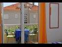 Apartmaji Ivi - big parking and courtyard SA2(3), SA4(2+1), SA3(2+1), SA5(2+1), SA6(2+1) Makarska - Riviera Makarska  - Studio apartma - SA2(3): terasa