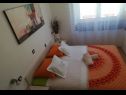 Apartmaji JoviZ - 20m from the sea A1(3+1) Makarska - Riviera Makarska  - Apartma - A1(3+1): spalnica