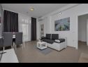 Apartmaji Petar - 200 m from beach: A1(4) Makarska - Riviera Makarska  - Apartma - A1(4): dnevna soba