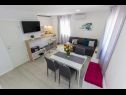 Apartmaji Beti comfort - 300m from beach A1(3+1) Betina - Otok Murter  - Apartma - A1(3+1): kuhinja in jedilnica