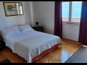 Apartmaji Mari - 40 m from sea: A1(4), A2(2+2), SA3(2) Krilo Jesenice - Riviera Omiš  - Apartma - A1(4): spalnica