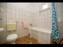 Apartmaji Saga - with swimming pool A2(2+1), A3(6+1) Lokva Rogoznica - Riviera Omiš  - Apartma - A2(2+1): kopalnica s straniščem