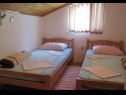 Apartmaji Šera - 50 m from beach: A1(4), A2(4), A3(2+2) Pisak - Riviera Omiš  - Apartma - A3(2+2): spalnica
