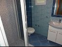 Apartmaji VP SA2(2), A3(3), A4(2+3), A5(3), A6(2+2) Stanići - Riviera Omiš  - Apartma - A6(2+2): kopalnica s straniščem