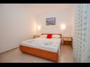 Apartmaji Neve - 50 m from beach: A4(5), A5(5), A3(2+1) Mandre - Otok Pag  - Apartma - A3(2+1): spalnica