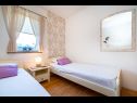 Apartmaji San - comfortable and great location: A1(4), A2(2+2), A3(2+2) Povljana - Otok Pag  - Apartma - A1(4): spalnica