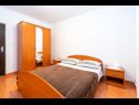 Apartmaji Per - 10 m from sea: A1-Veliki(8) Stara Novalja - Otok Pag  - Apartma - A1-Veliki(8): spalnica