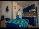 Apartmaji Daju - 3 colours: A1 plavi(2+2), A2 žuti(4+1), A3 narančasti(2) Ždrelac - Otok Pašman  - Apartma - A1 plavi(2+2): kuhinja in jedilnica