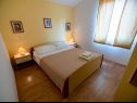 Apartmaji Keko - 100 m from the beach : A1(4+1), A2(4+1) Banjol - Otok Rab  - Apartma - A2(4+1): spalnica