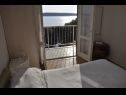 Apartmaji Petar - 6m from the sea: A1(4), A3(2) Barbat - Otok Rab  - Apartma - A1(4): spalnica