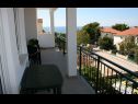 Apartmaji Josipa - relaxing with sea view: A2(3+2) Bilo - Riviera Šibenik  - hiša
