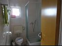 Apartmaji Zita - 50 m from sea: A1(4) Rogoznica - Riviera Šibenik  - Apartma - A1(4): kopalnica s straniščem