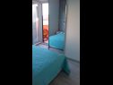 Apartmaji Delfin - sea view: A3(2+2), A4(2+2) Šepurine (Otok Prvić) - Riviera Šibenik  - Apartma - A3(2+2): spalnica