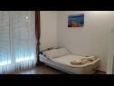 Apartmaji Damir A1(2+2) Šibenik - Riviera Šibenik  - Apartma - A1(2+2): dnevna soba
