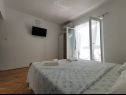 Apartmaji Kati - 150 m from beach: A2(4), A4(2), SA3(2), SA5(2), SA6(2) Vodice - Riviera Šibenik  - Apartma - A4(2): spalnica