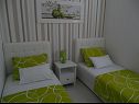Apartmaji Depa - garden and barbecue: A1(4), A2(4), A3(4) Vodice - Riviera Šibenik  - Apartma - A1(4): spalnica
