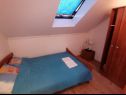 Apartmaji Budi - near sandy beach A1(4), A2(4), A3(4) Vodice - Riviera Šibenik  - Apartma - A3(4): spalnica