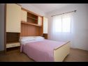 Apartmaji Ana - quiet and peaceful: A1(4+1), A2(4+1) Maslinica - Otok Šolta  - Apartma - A2(4+1): spalnica