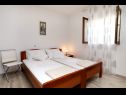Apartmaji Lidia - barbecue: A1(2+2) Kastel Stari - Riviera Split  - Apartma - A1(2+2): spalnica