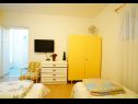 Apartmaji Marija - 120 m from the beach : A1(4+1), SA3(2) Podstrana - Riviera Split  - Studio apartma - SA3(2): spalnica
